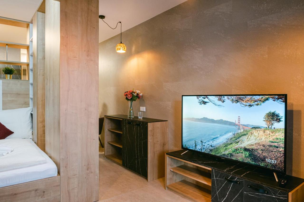 Svarog Unique Apartment براتسيلافا المظهر الخارجي الصورة